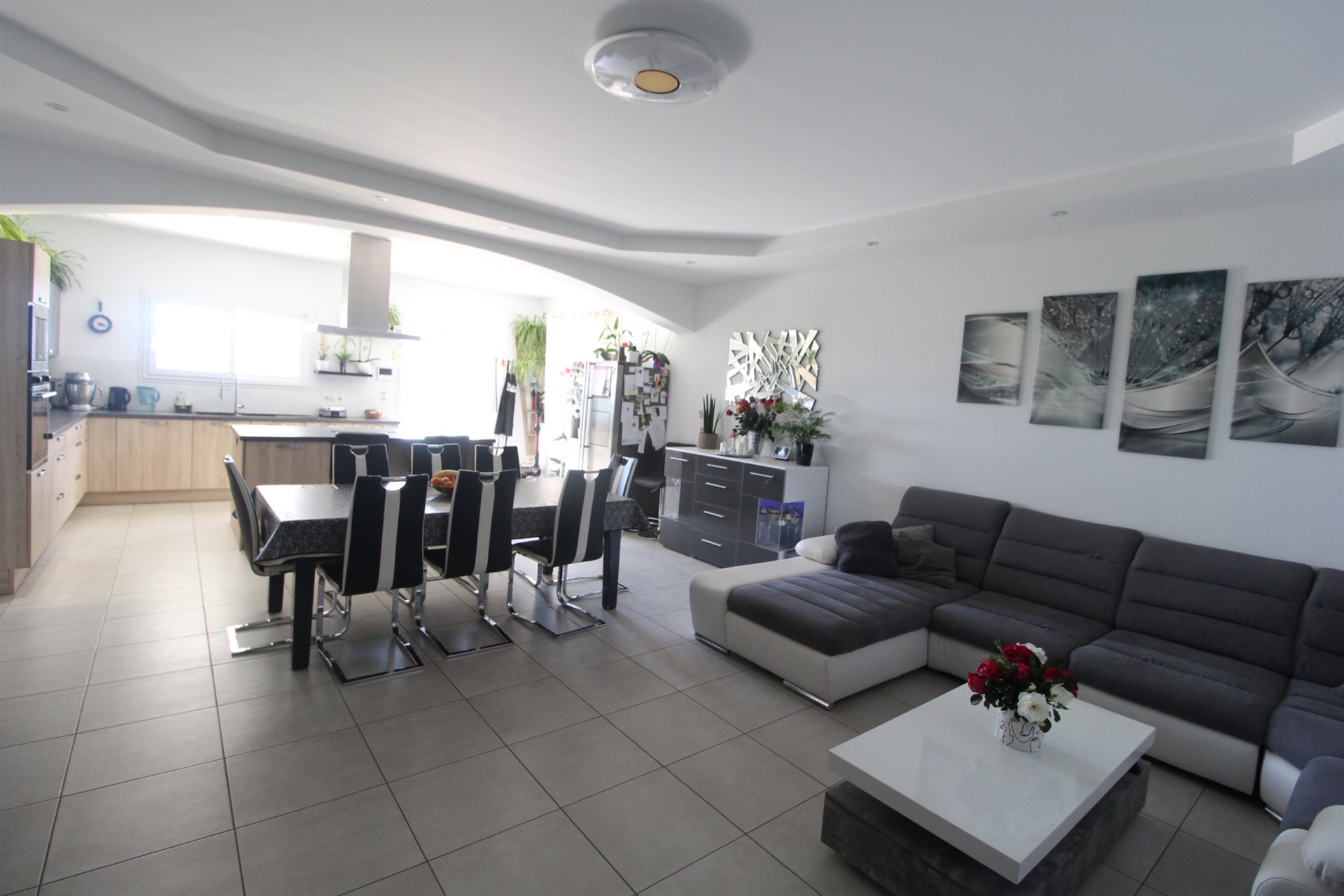 Maison à vendre, 191m², Saint-Martin-de-Castillon