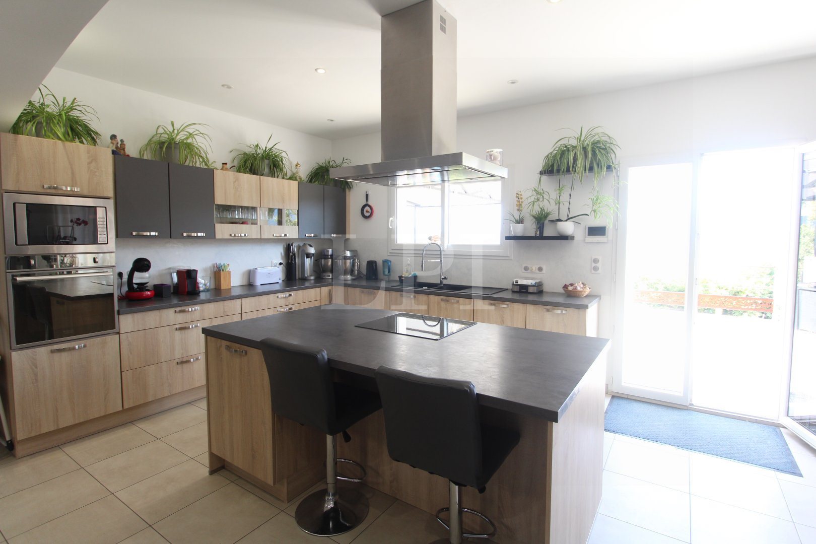 Maison à vendre, 191m², Saint-Martin-de-Castillon