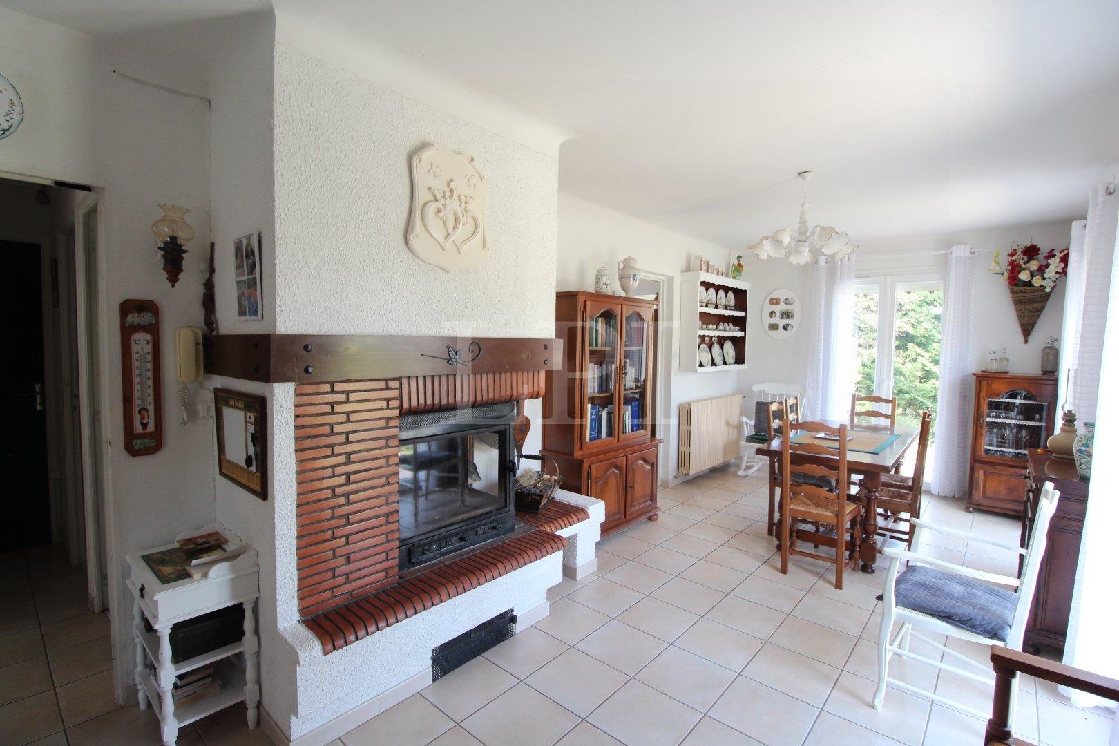 Maison à vendre, 112m², Saint-Martin-de-Castillon