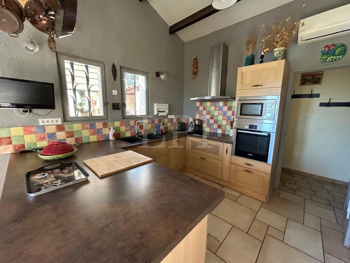 Maison à vendre, 150m², Saint-Saturnin-lès-Apt
