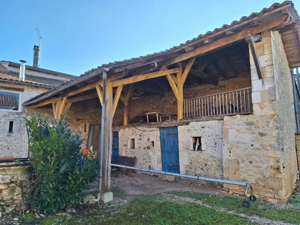Maison à vendre, 286m², Chasseneuil-sur-Bonnieure