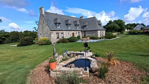 Maison 12 pièces 310 m² · à Landivisiau · 310 m² · 670 000 €