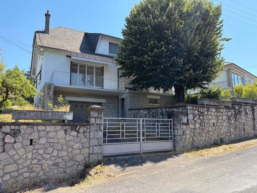 Maison 6 pièces 132 m² · à Entraygues-sur-Truyère · 132 m² · 215 000 €