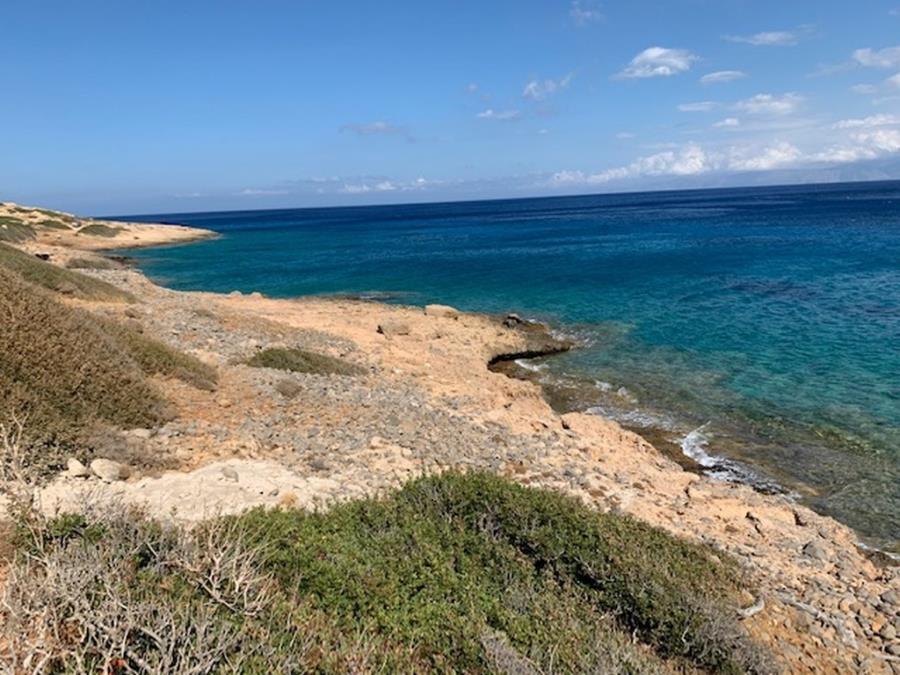 Land direkt am Meer steht in Plaka Elounda zum Verkauf