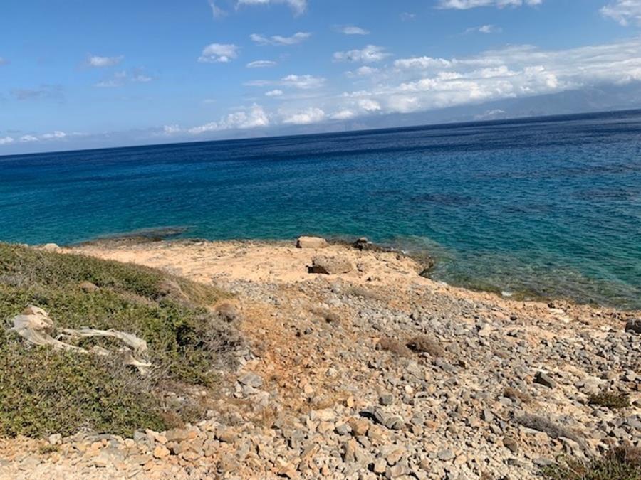 Land direkt am Meer steht in Plaka Elounda zum Verkauf