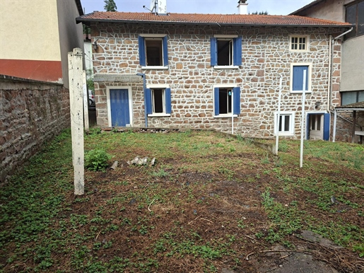 Maison 5 pièces 90 m² · à Cours-la-Ville · 90 m² · 59 000 €