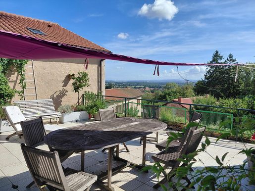 Maison 5 pièces 131 m² · au Crozet · 131 m² · 139 000 €