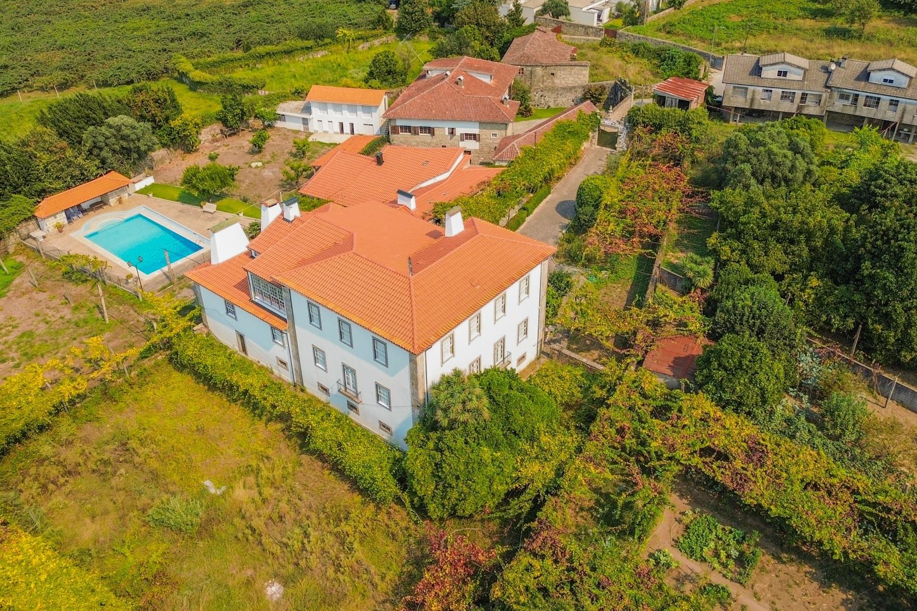 10-bedroom Centenary Farm in Amares, Braga