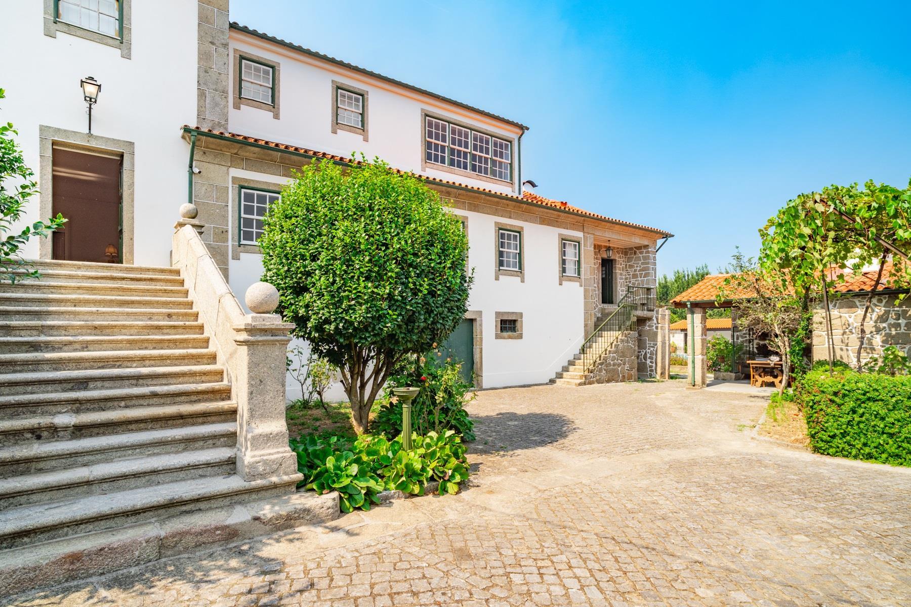 10-bedroom Centenary Farm in Amares, Braga