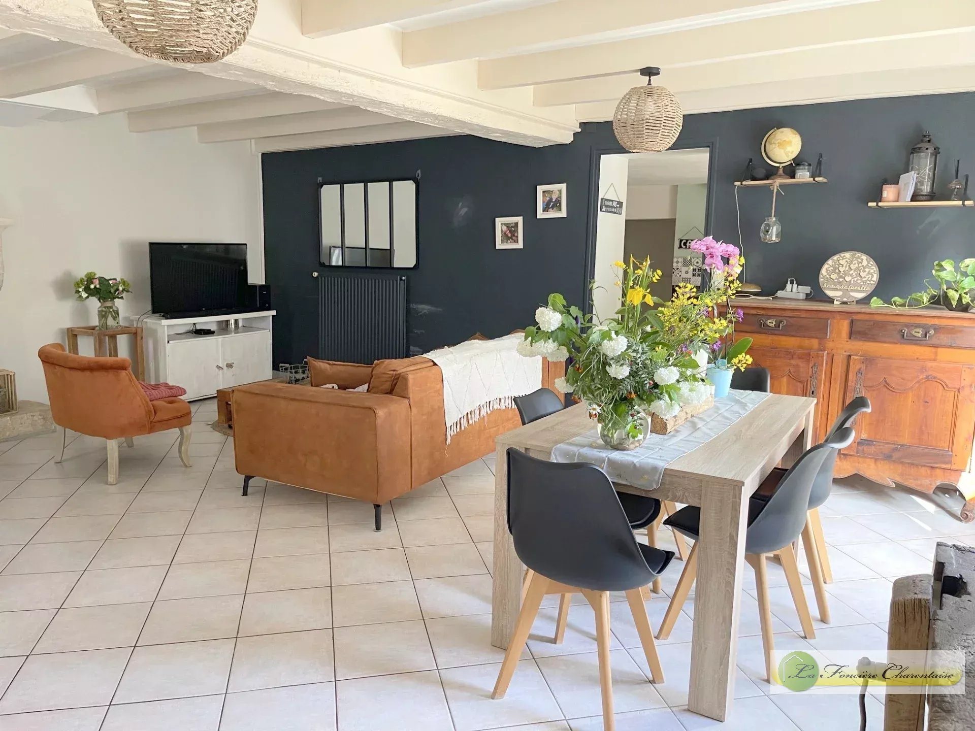 Maison à vendre, 164m², Aigre