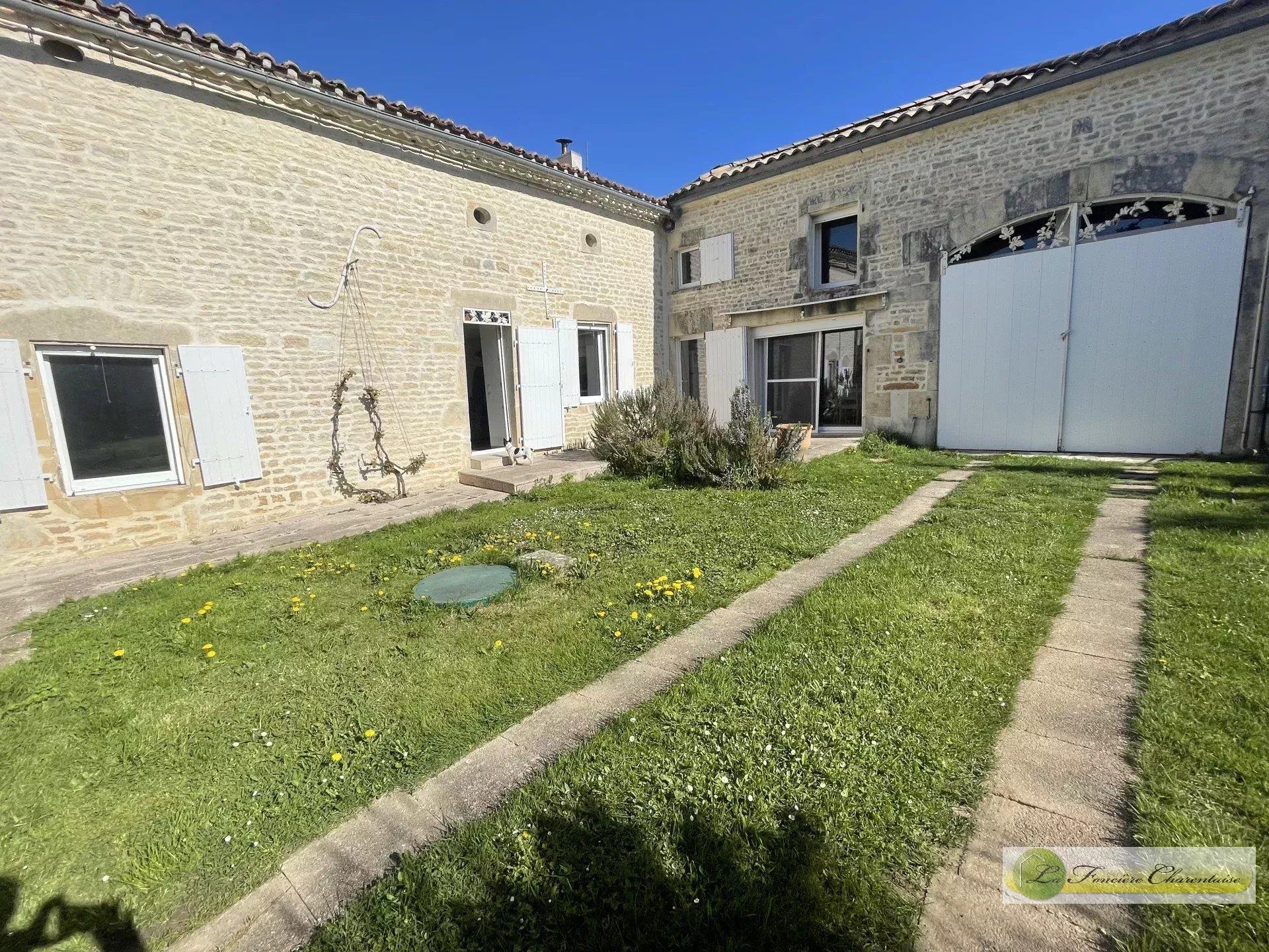 Maison à vendre, 155m², Ranville-Breuillaud