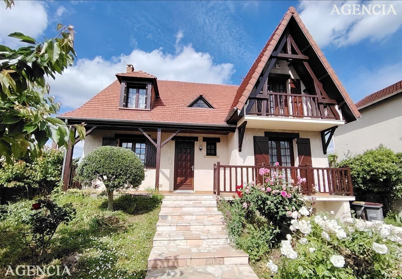 Maison à vendre, 161m², La Queue-en-Brie