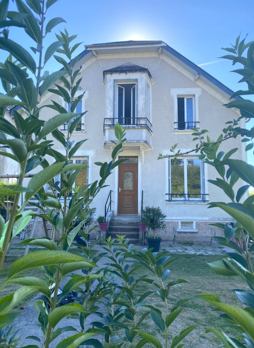 Maison 5 pièces 135 m² · à Bugeat · 135 m² · 149 875 €