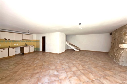 Maison 3 pièces 93 m² · à Mollégès · 93 m² · 239 000 €