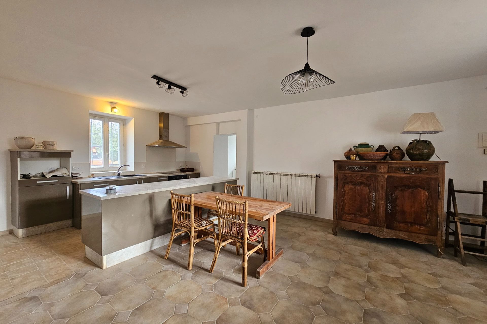 Maison à vendre, 200m², Mollégès