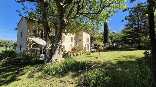 Maison 7 pièces 270 m² · à Aubignan · 270 m² · 945 000 €