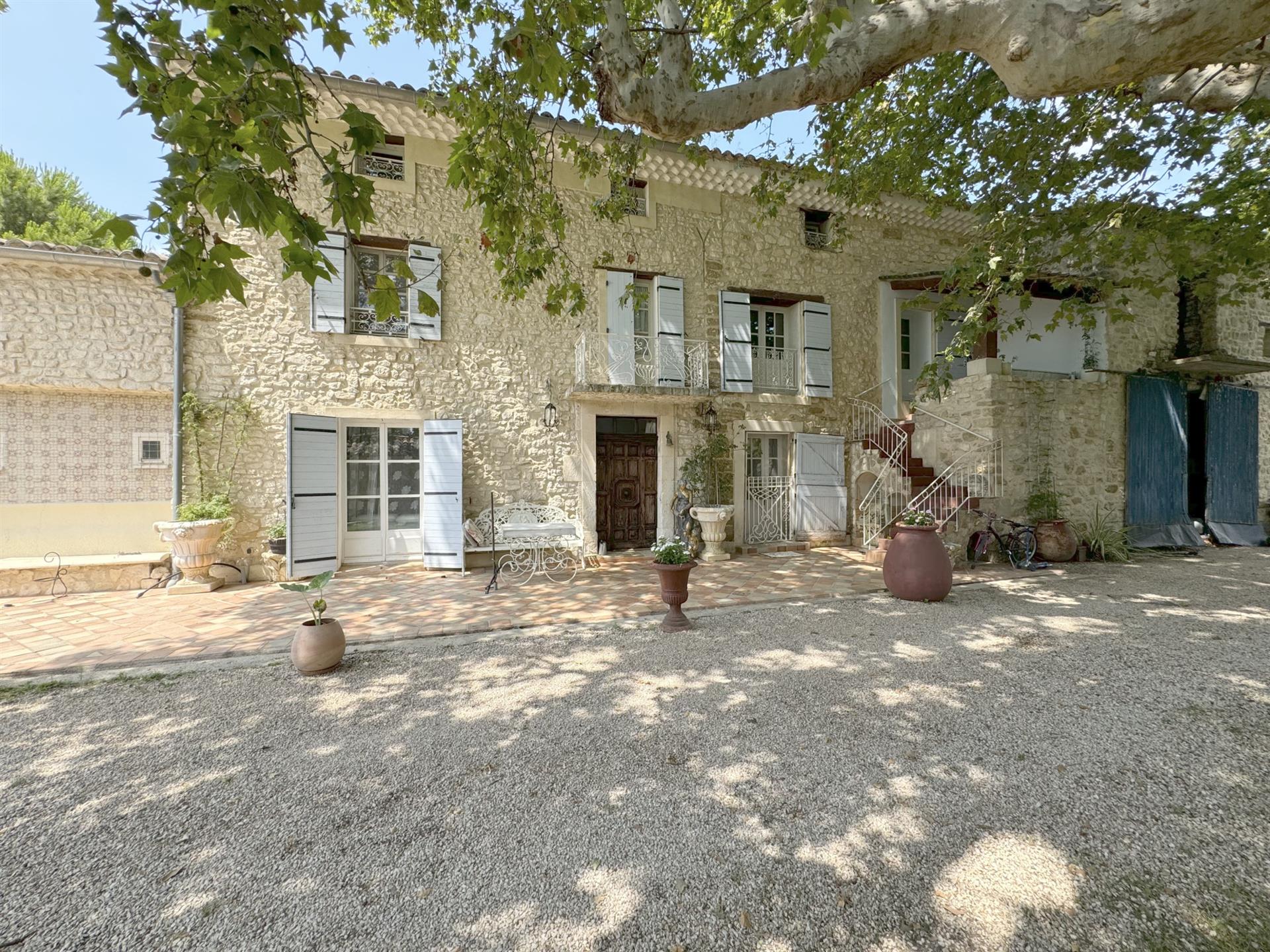 Maison à vendre, 312m², Pernes-les-Fontaines
