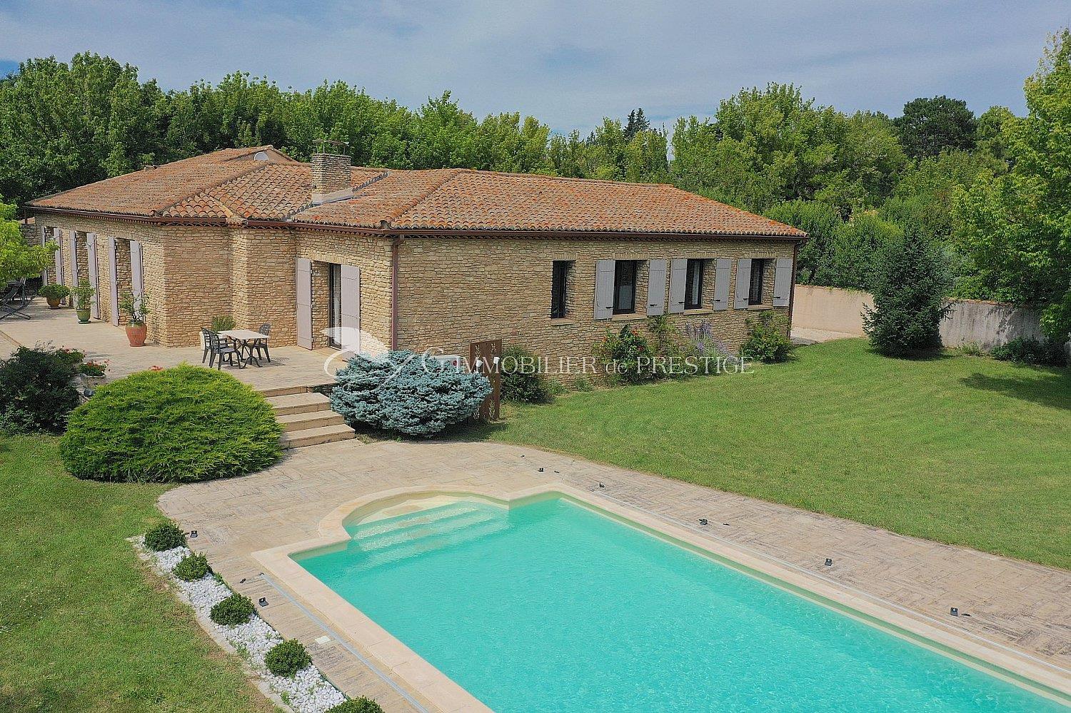 Maison à vendre, 230m², Carpentras