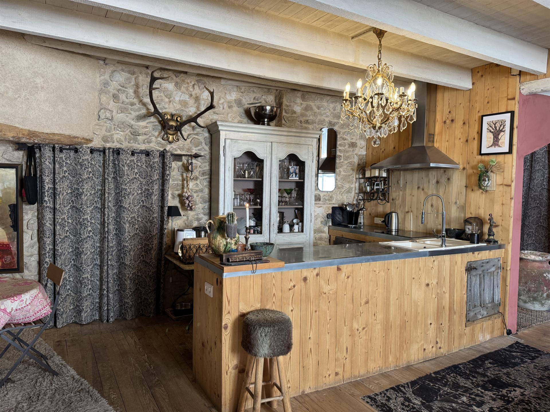 Maison à vendre, 300m², Revest-du-Bion