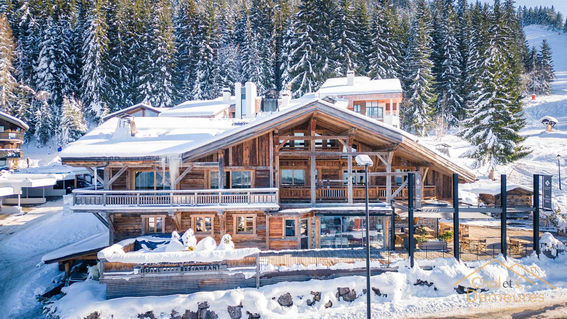 Maison à vendre, 1177m², Arâches-la-Frasse (Les Carroz d'Arâches)