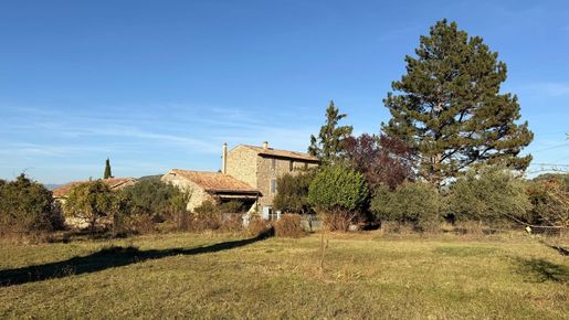 Maison 5 pièces 108 m² · à Crestet · 108 m² · 248 000 €