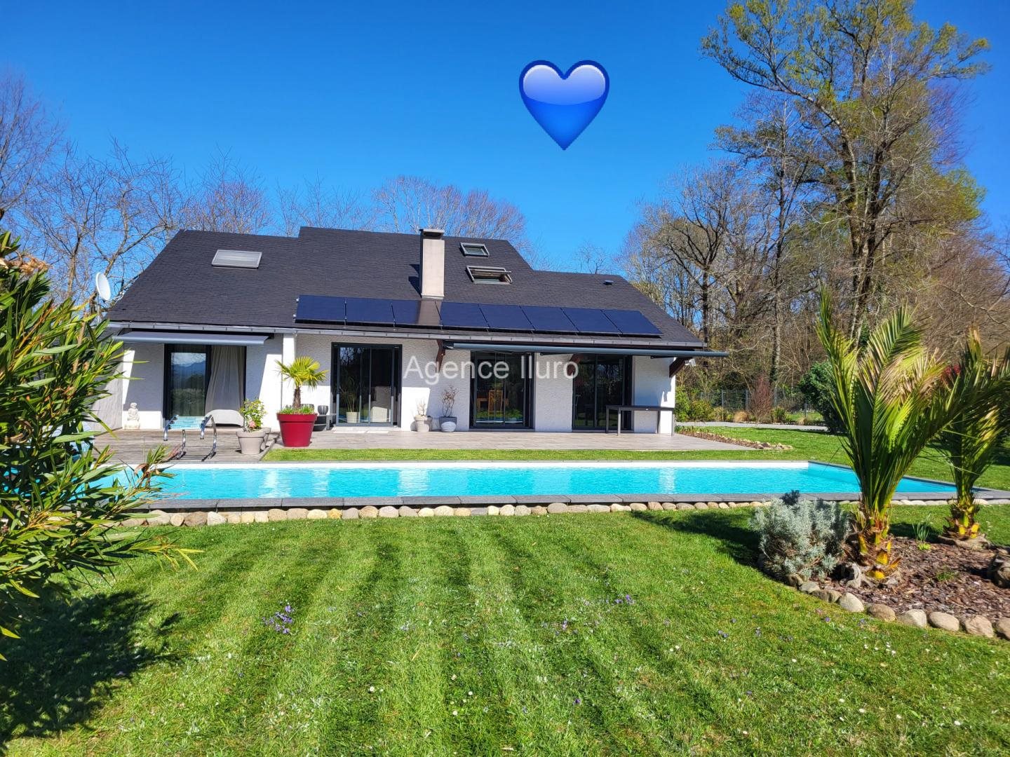 Maison à vendre, 178m², Oloron-Sainte-Marie