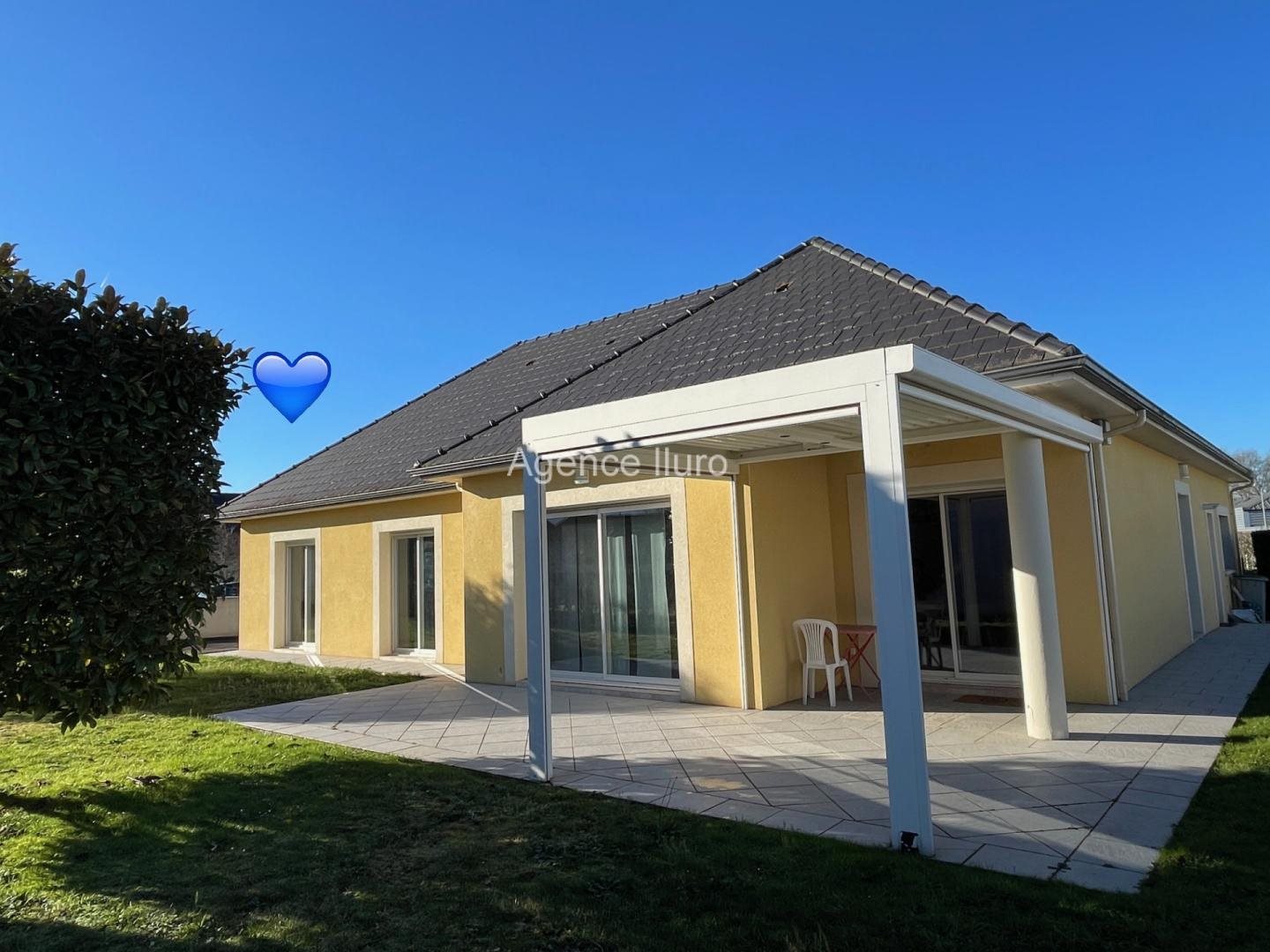 Maison à vendre, 134m², Oloron-Sainte-Marie