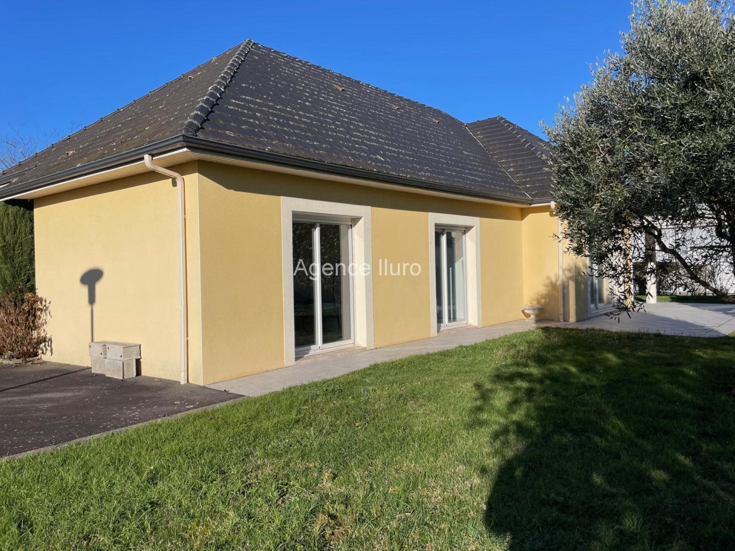 Maison à vendre, 134m², Oloron-Sainte-Marie