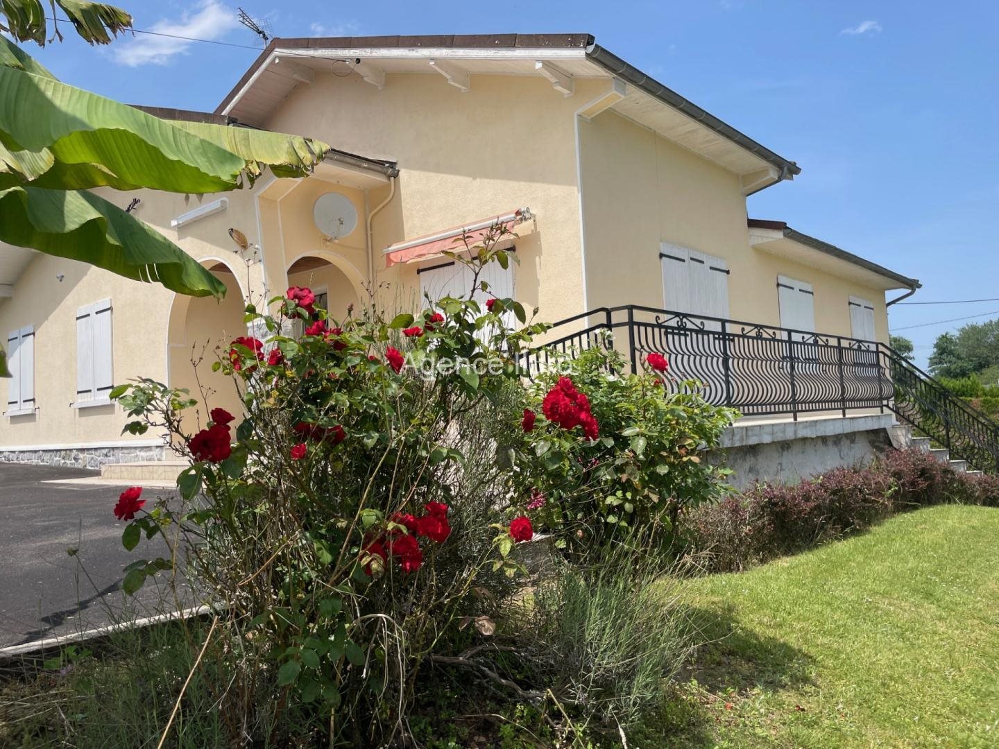 Maison à vendre, 119m², Oloron-Sainte-Marie