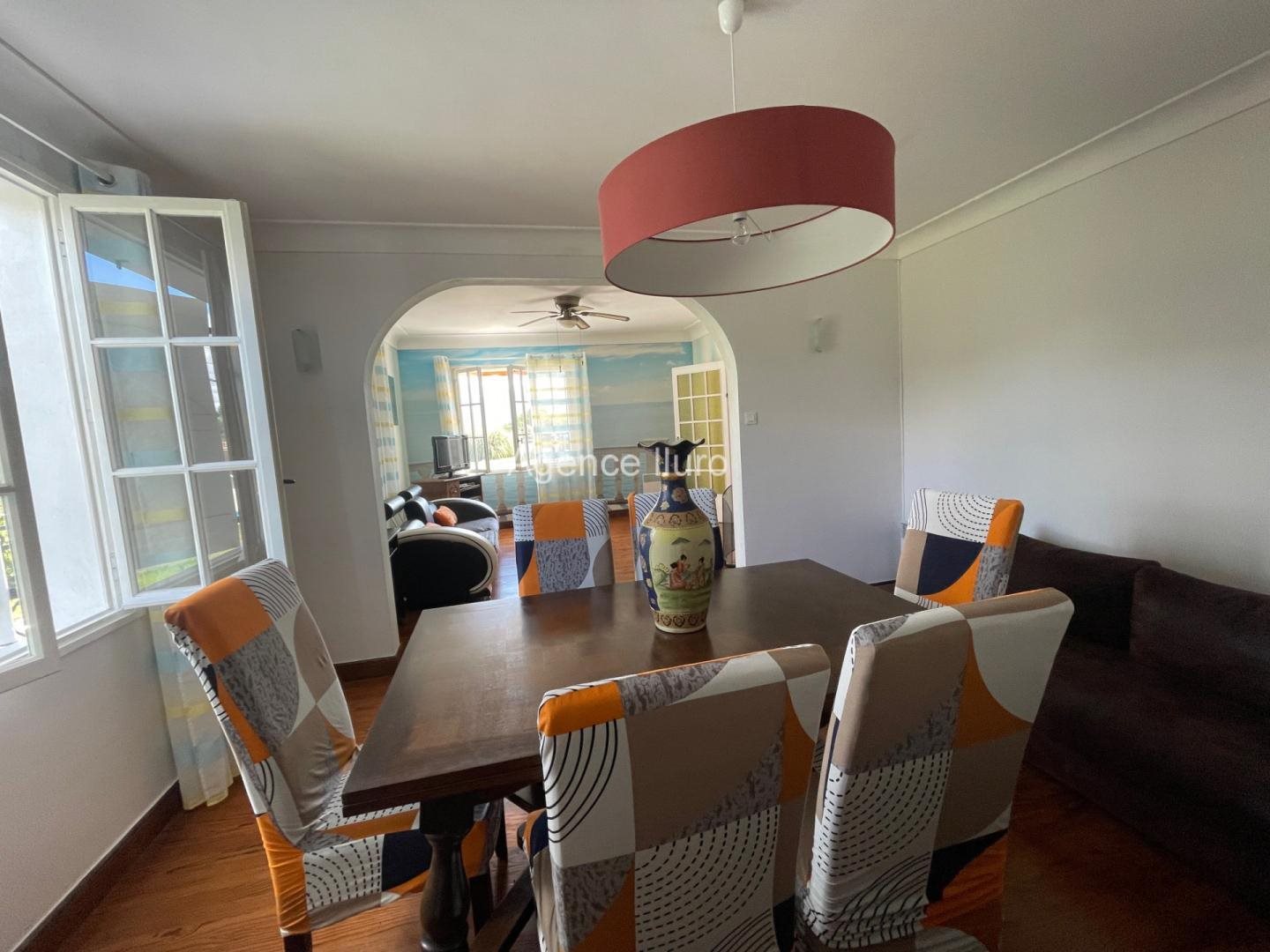 Maison à vendre, 119m², Oloron-Sainte-Marie