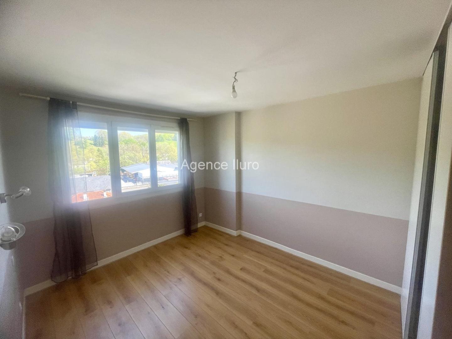 Appartement à vendre, 83m², Oloron-Sainte-Marie