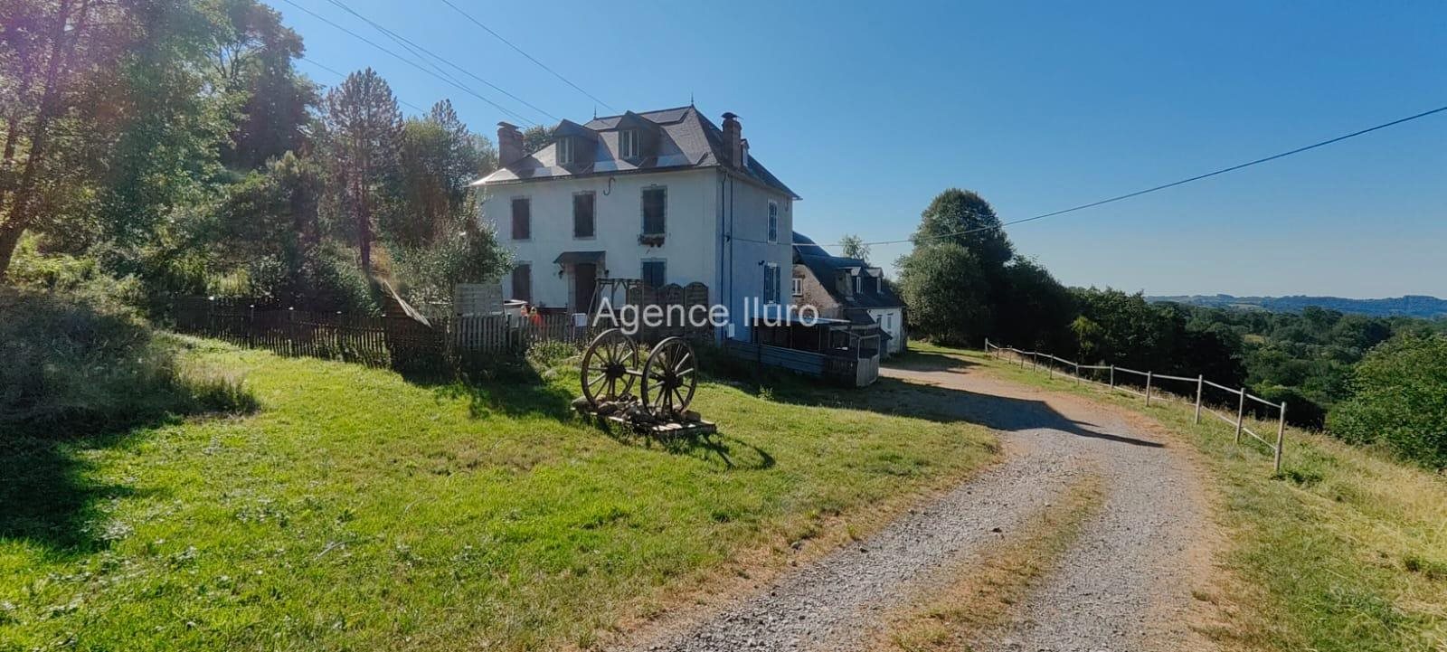 Maison à vendre, 185m², Oloron-Sainte-Marie
