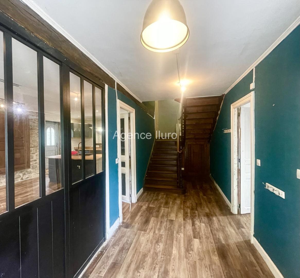 Maison à vendre, 185m², Oloron-Sainte-Marie
