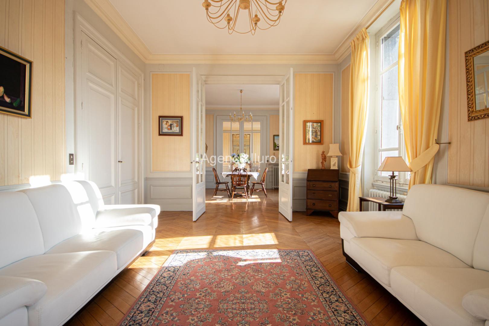Appartement à vendre, 237m², Oloron-Sainte-Marie