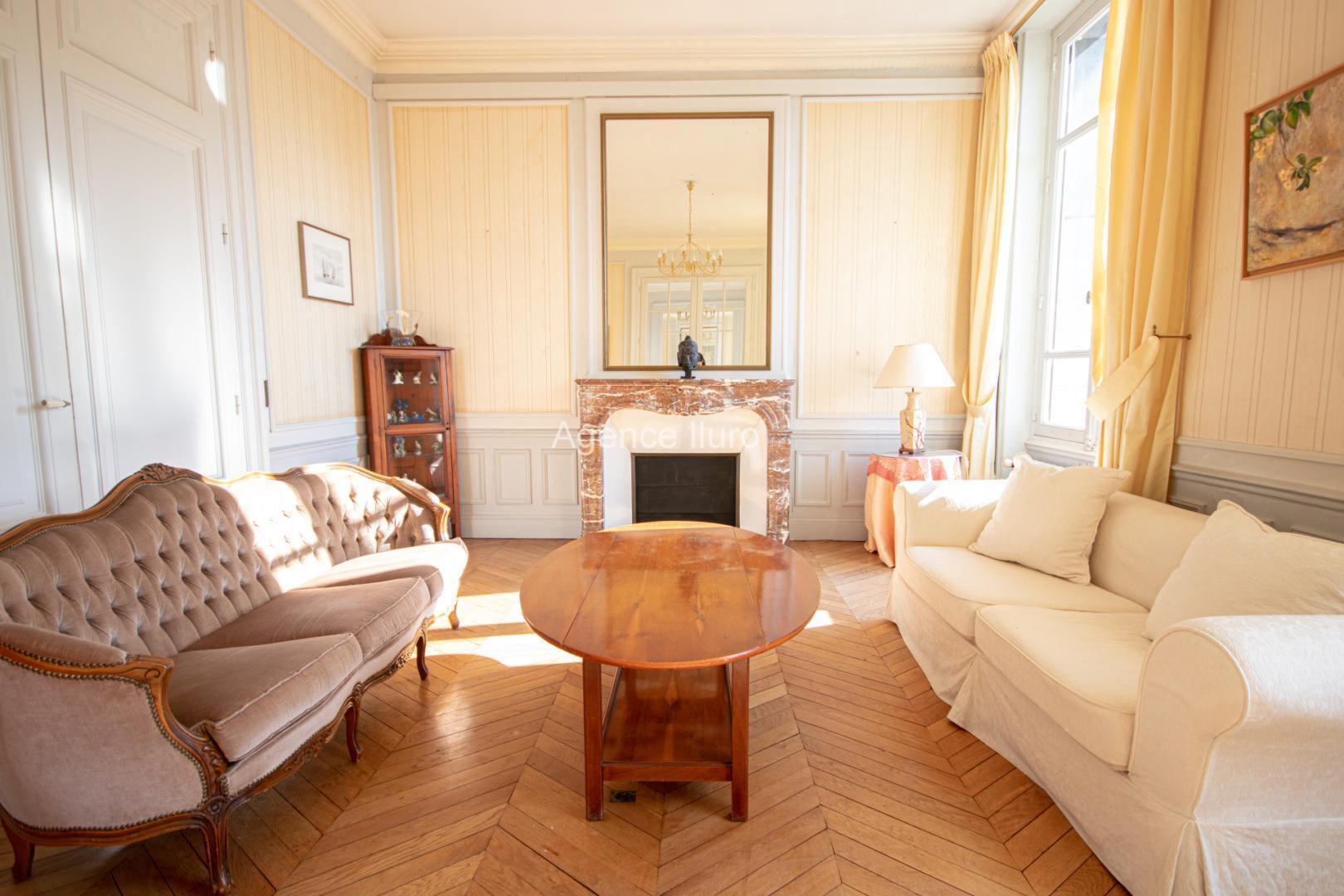 Appartement à vendre, 237m², Oloron-Sainte-Marie