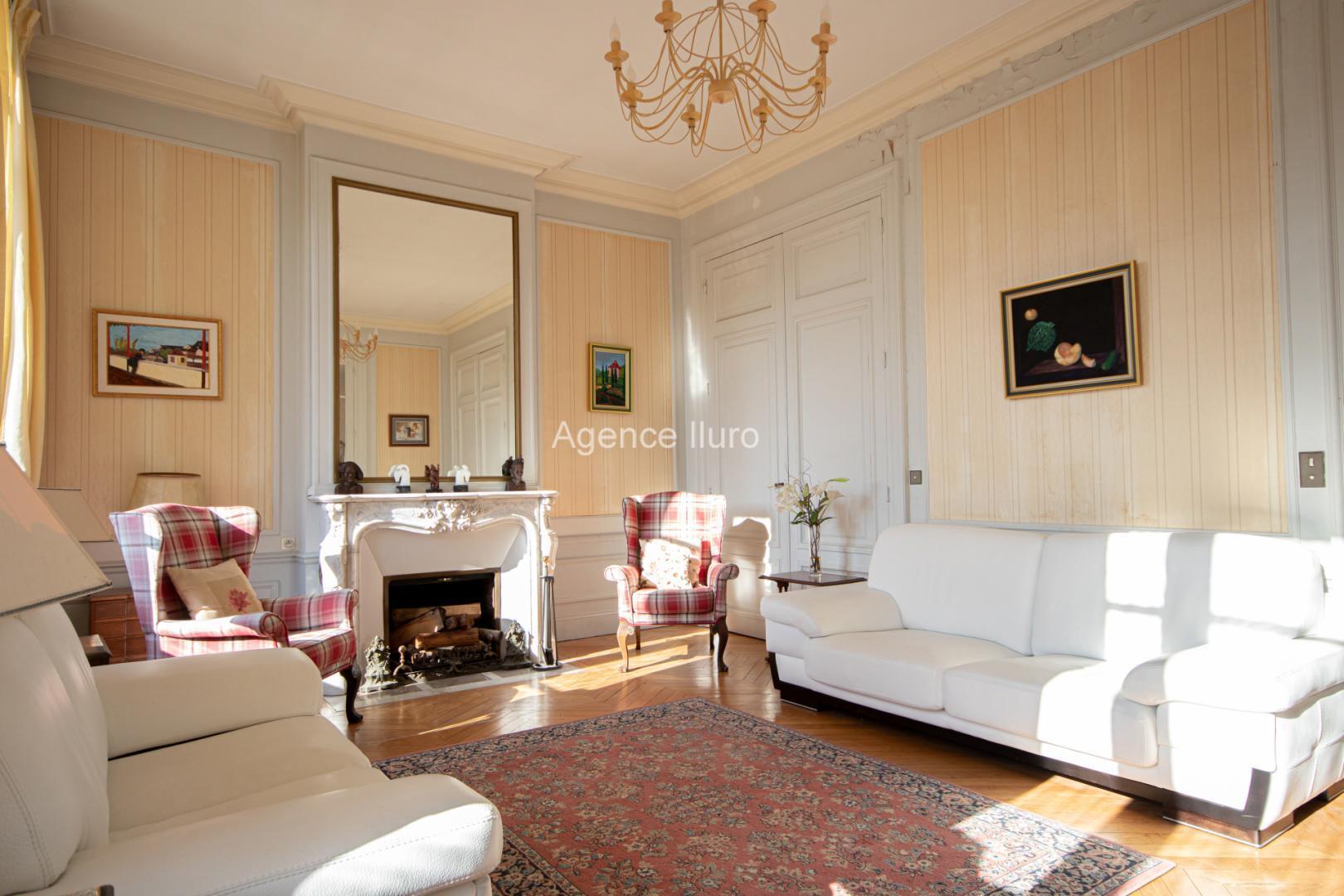 Appartement à vendre, 237m², Oloron-Sainte-Marie
