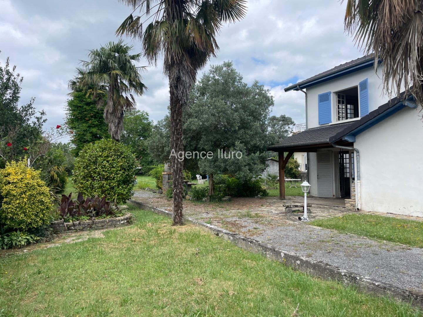 Maison à vendre, 133m², Oloron-Sainte-Marie