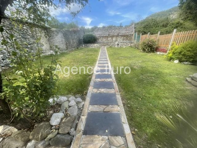 Maison à vendre, 196m², Oloron-Sainte-Marie