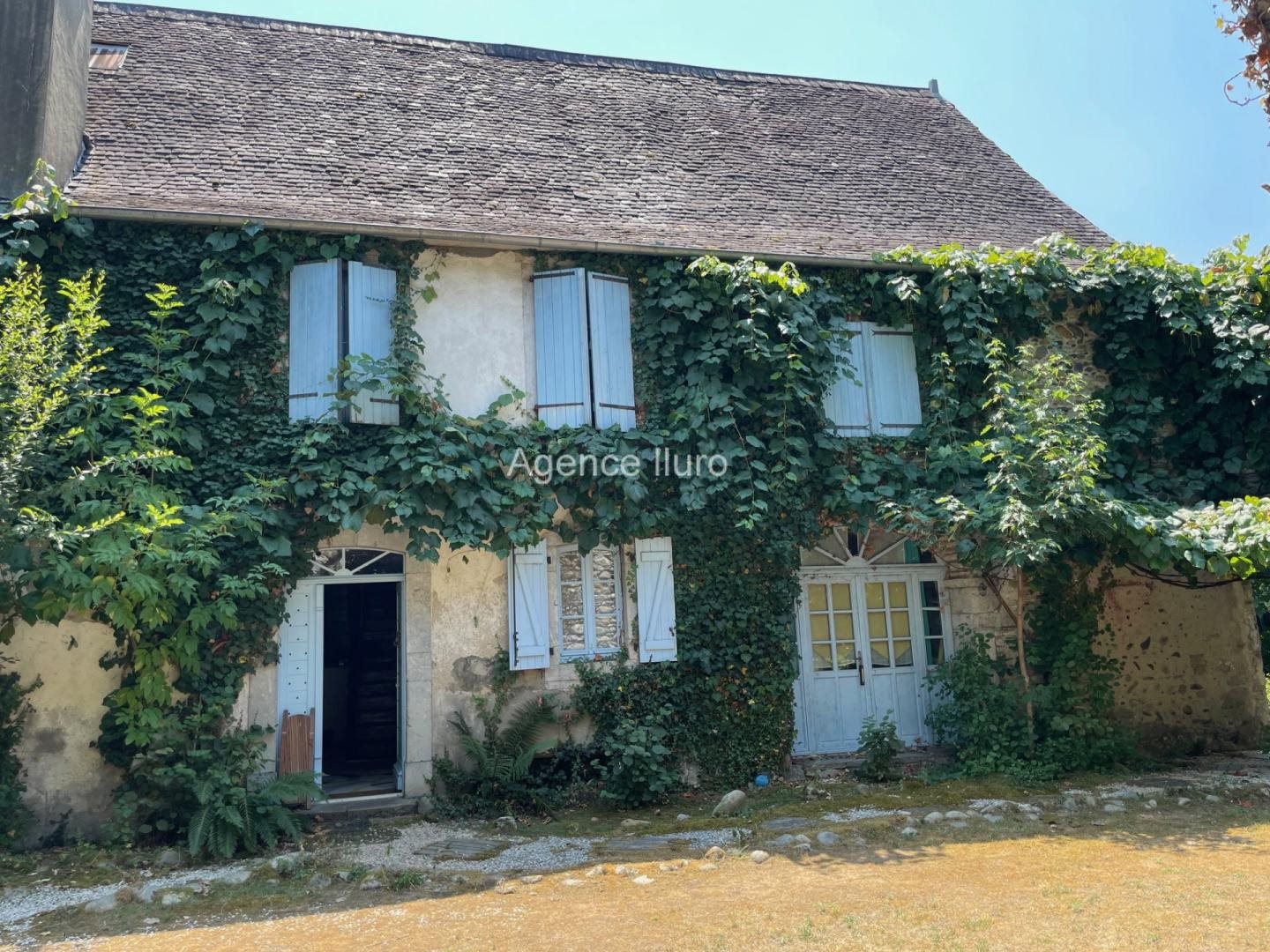 Maison à vendre, 227m², Oloron-Sainte-Marie