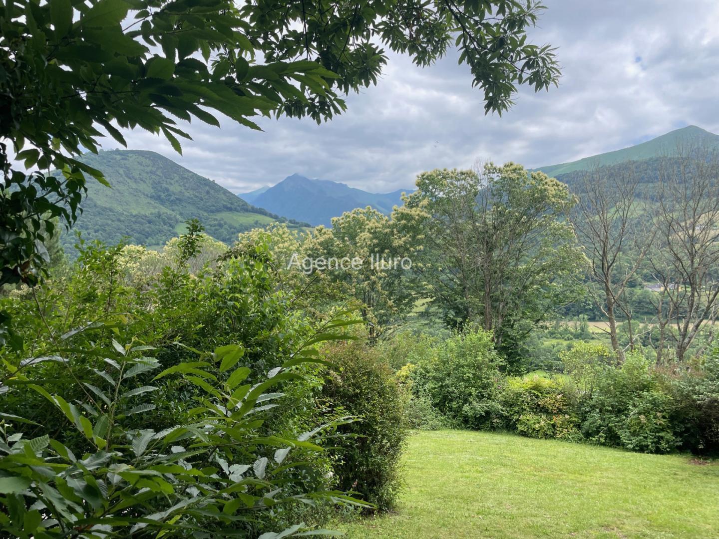 Maison à vendre, 95m², Oloron-Sainte-Marie