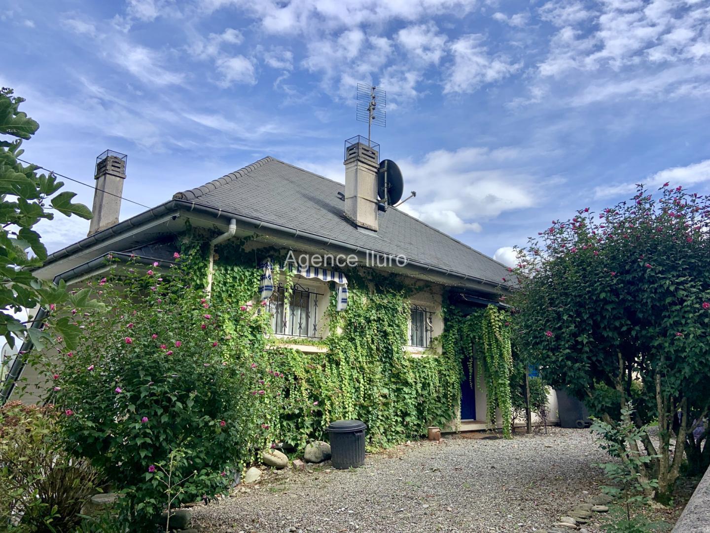 Maison à vendre, 79m², Eysus