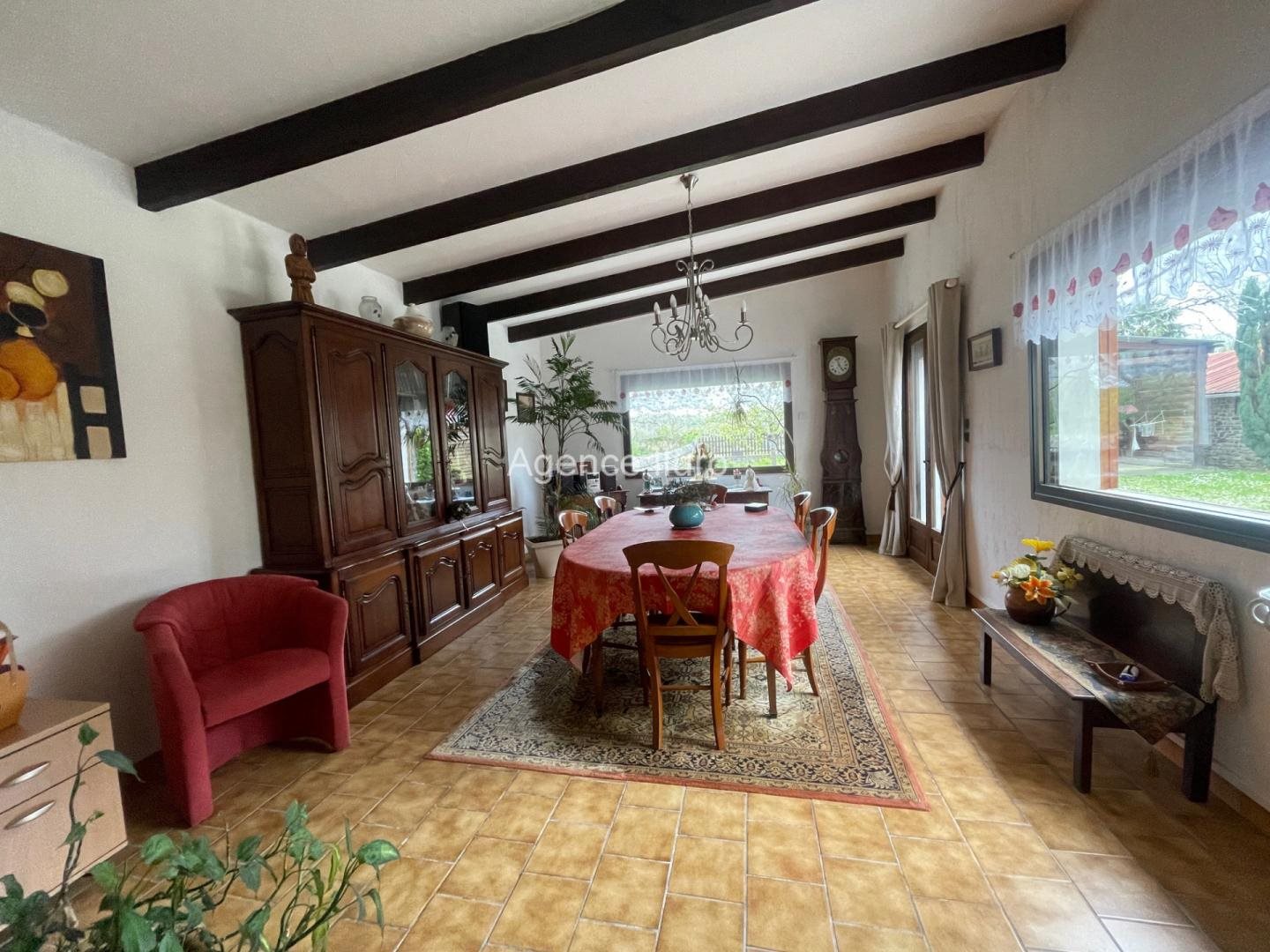 Maison à vendre, 141m², Oloron-Sainte-Marie