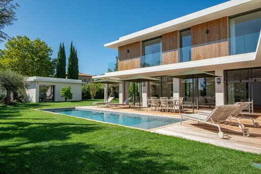 Maison 6 pièces 240 m² · à Aix-en-Provence · 240 m² · 2 140 000 €