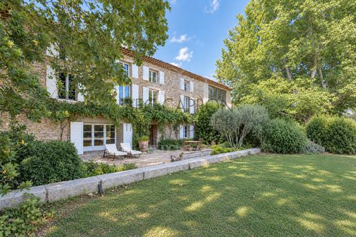 Maison 14 pièces 555 m² · à Aix-en-Provence · 555 m² · 3 360 000 €