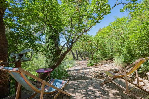 Maison 10 pièces 243 m² · à Aix-en-Provence · 243 m² · 1 490 000 €
