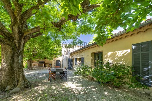 Maison 6 pièces 160 m² · à Aix-en-Provence · 160 m² · 945 000 €