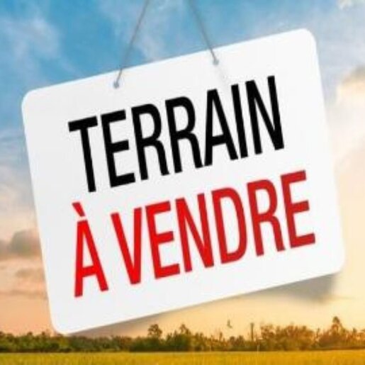 Terrain 650 m² · à Maubec · 134 000 €
