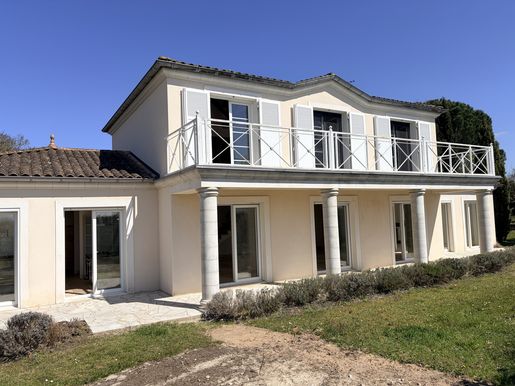 Maison 5 pièces 175 m² · à Boz · 175 m² · 380 000 €
