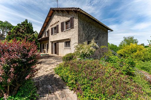 Maison 11 pièces 394 m² · à Limonest · 394 m² · 680 000 €
