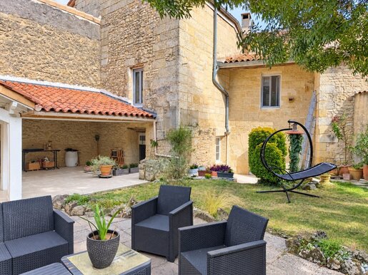 Maison 9 pièces 292 m² · à Saint-Émilion · 292 m² · 419 000 €